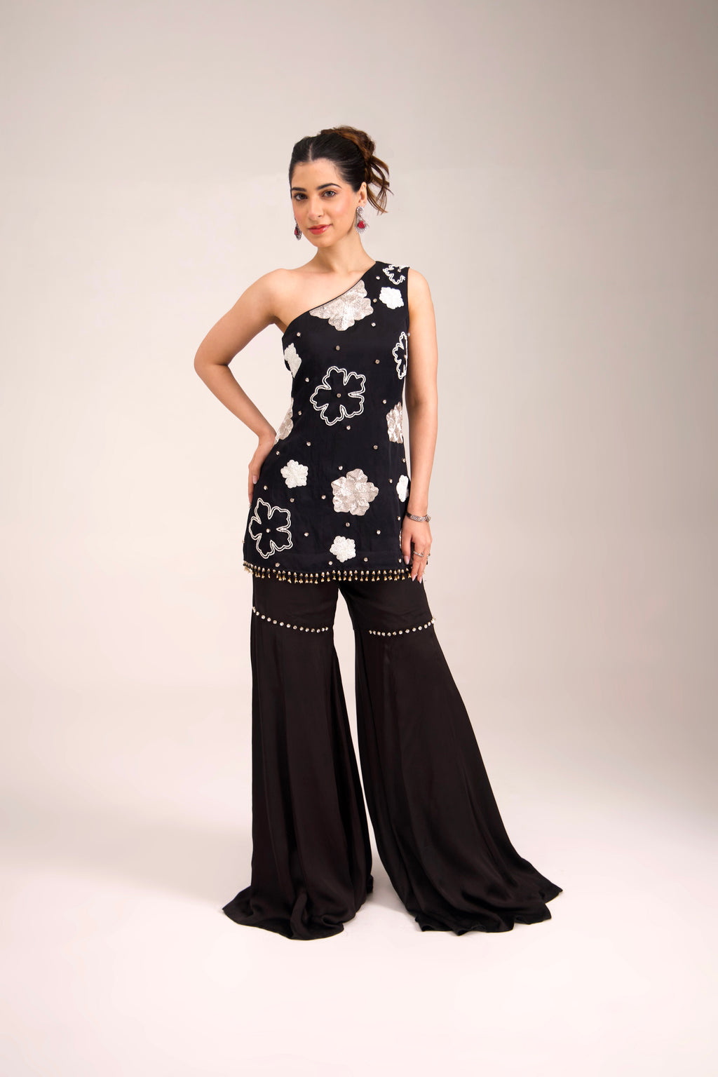 Ruby Sharara set