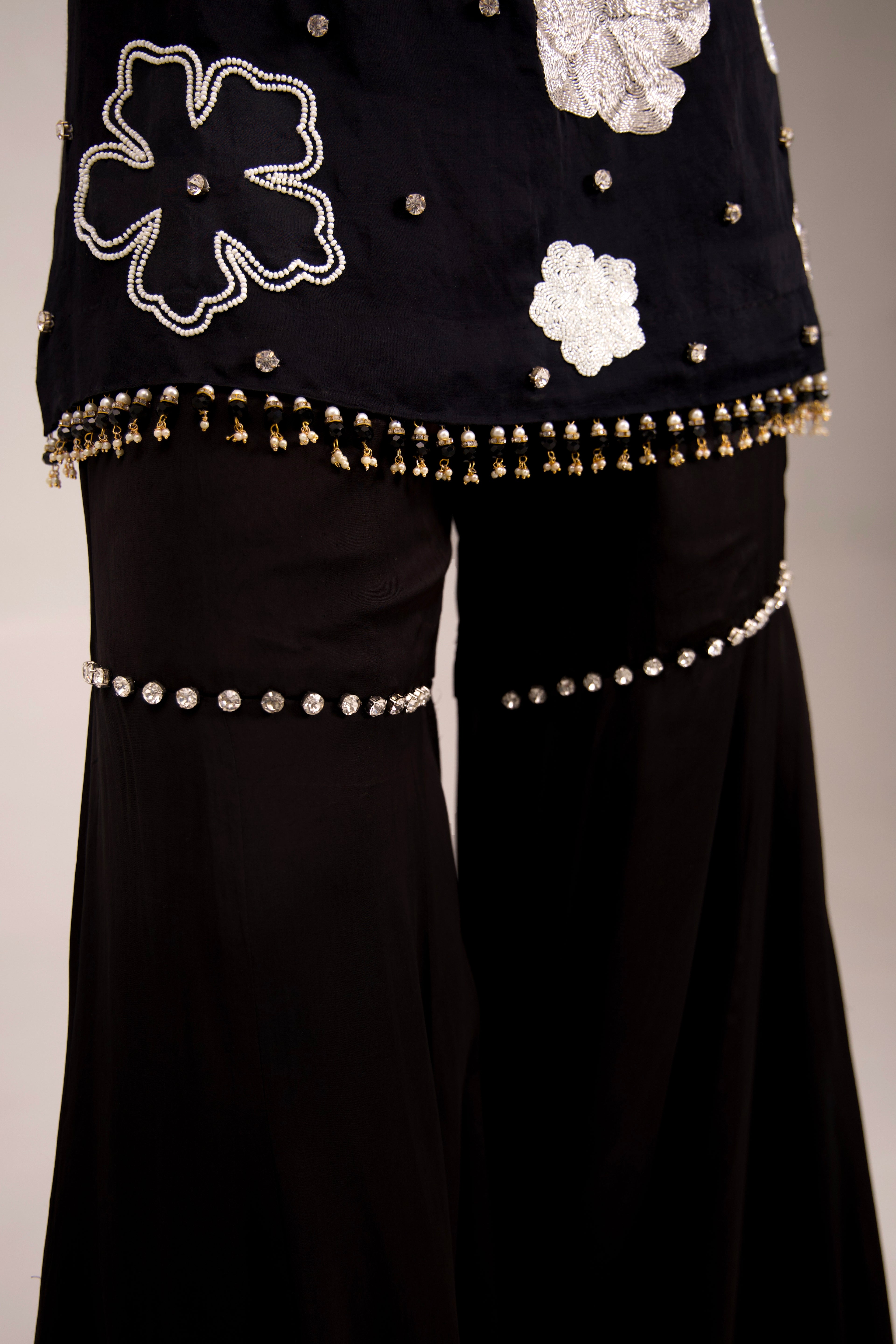 Ruby Sharara set